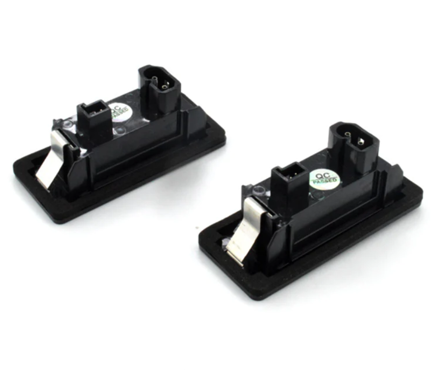 '- Set 2 x led numar inmatriculare BMW E39 E71 E70 E81 E82 E84 E90 E91 E92 E93