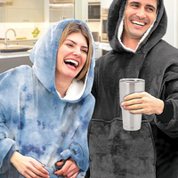 **Patura-hanorac cu gluga, confortabila, calduroasa si pufoasa Huggle Hoodie