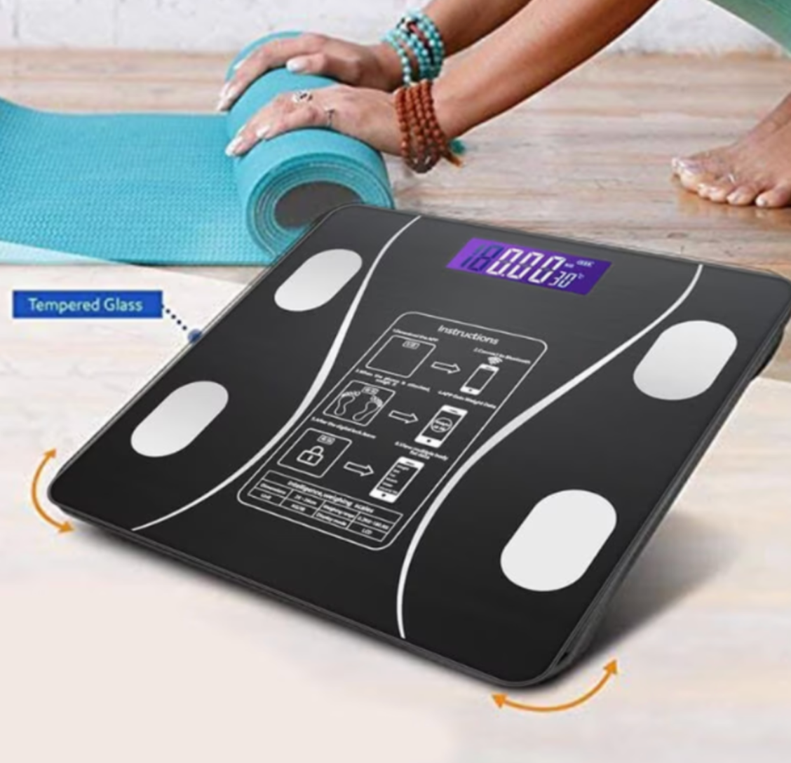 Cantar Electronic Inteligent De Baie Cu Aplicatie Smart, Corporal, Ecran Digital Iluminat, Termometru, Suporta Maxim 180 Kg, 26 x 26 cm, Baterii, Negru